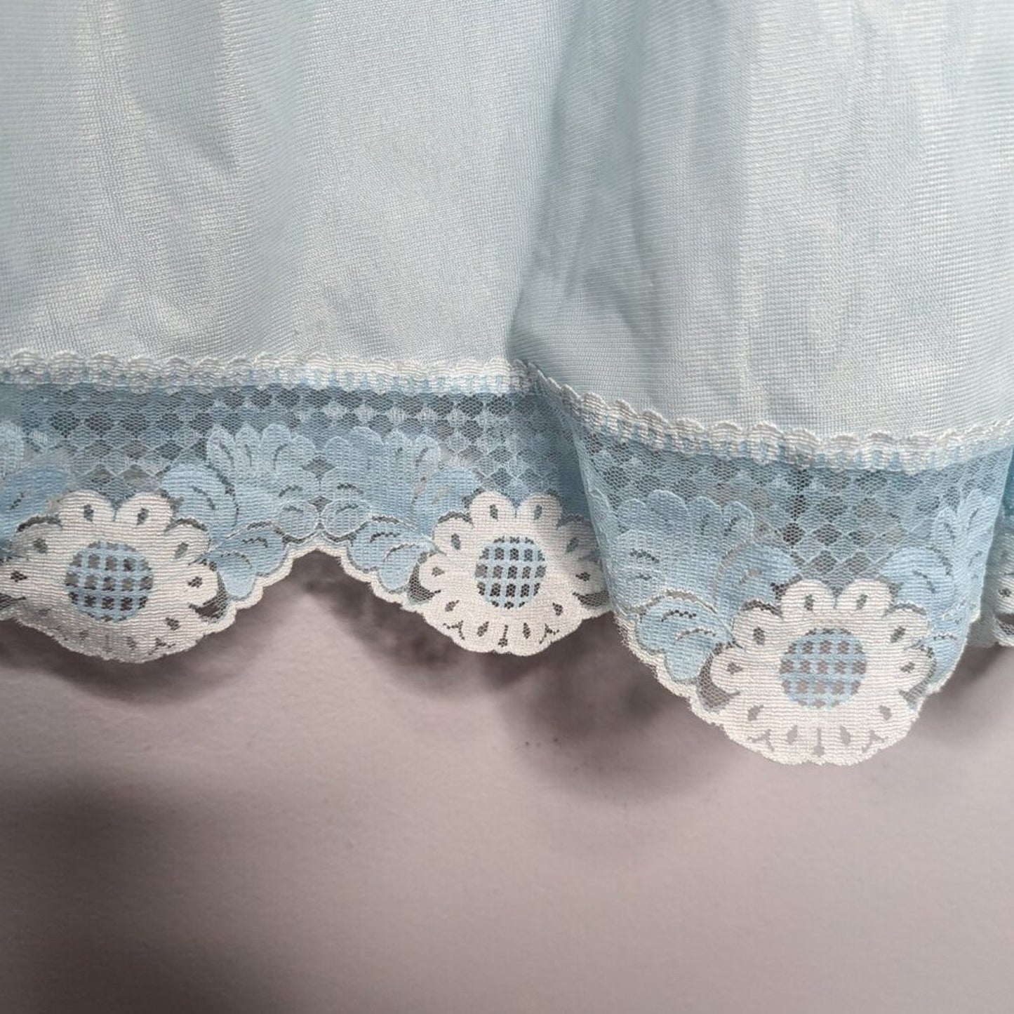 Vintage 1960's Baby Blue Sleeveless V-Neck Maxi Nightgown Floral Daisy Lace Trim