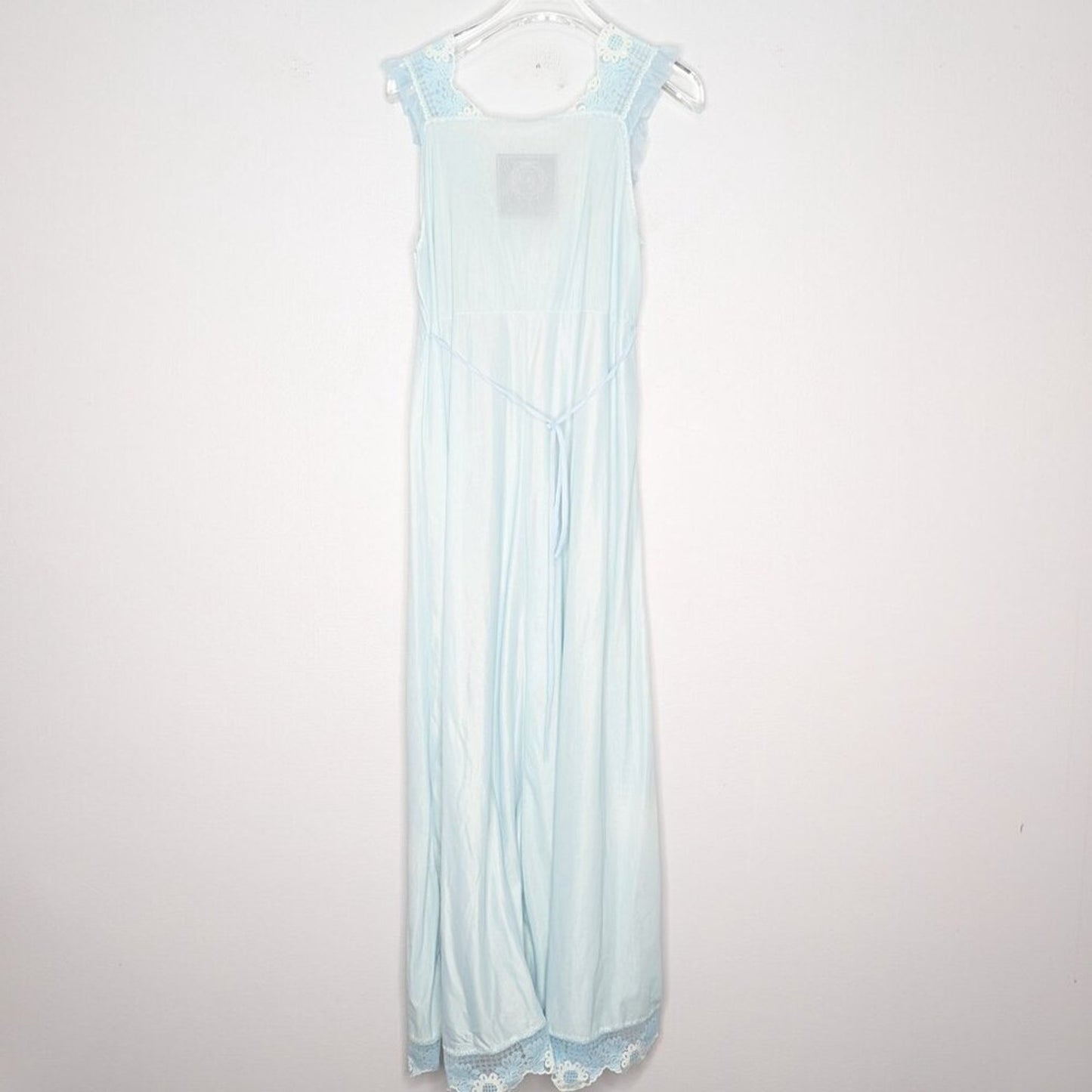 Vintage 1960's Baby Blue Sleeveless V-Neck Maxi Nightgown Floral Daisy Lace Trim