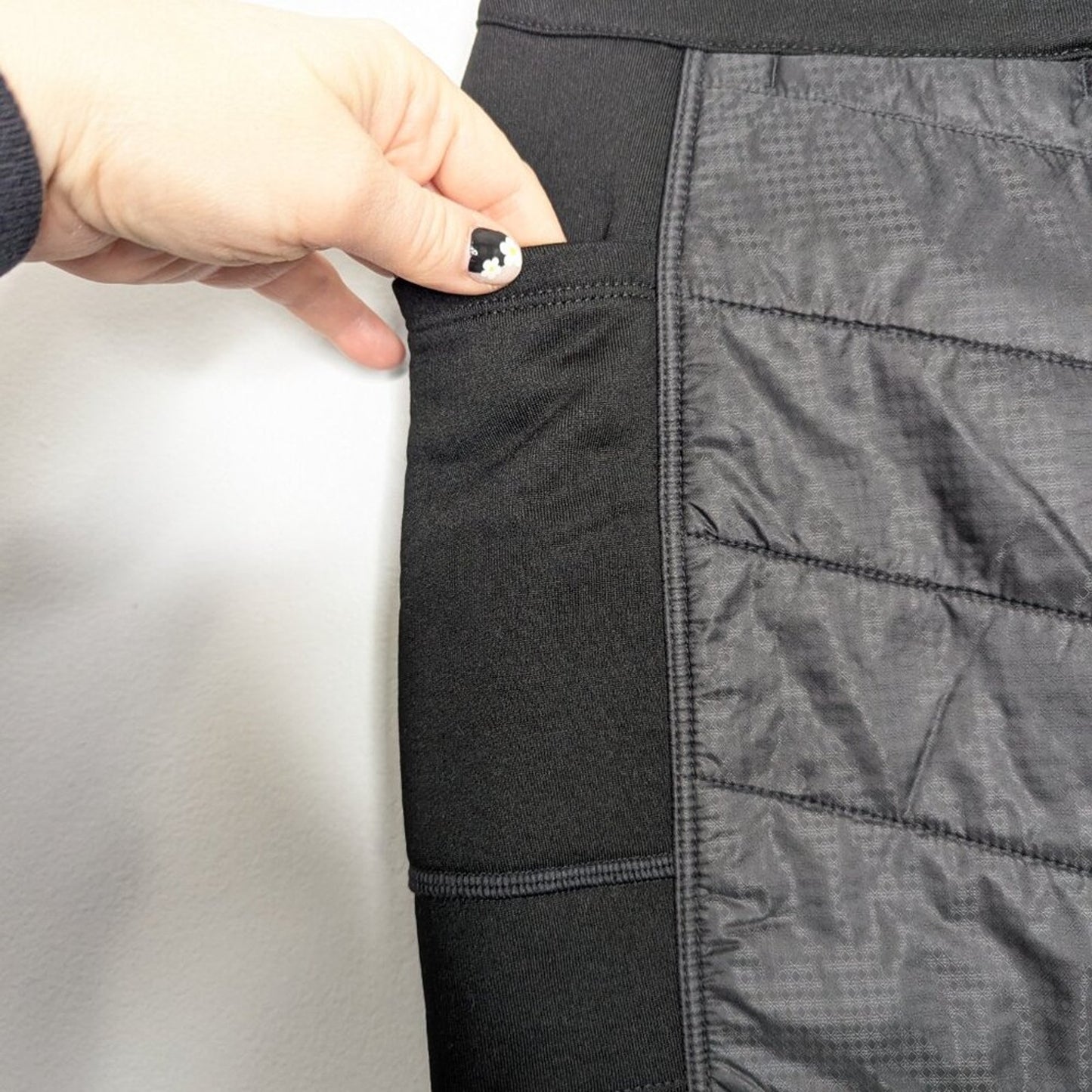 Smartwool Black Smartloft Pull-On Skirt Side Pockets Wool Lined Mid Rise Stretch