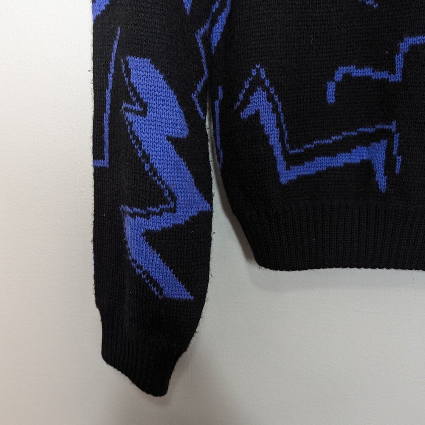 Head Sportswear Vintage 80's Black Blue Zig Zag Pattern Turtleneck Ski Sweater