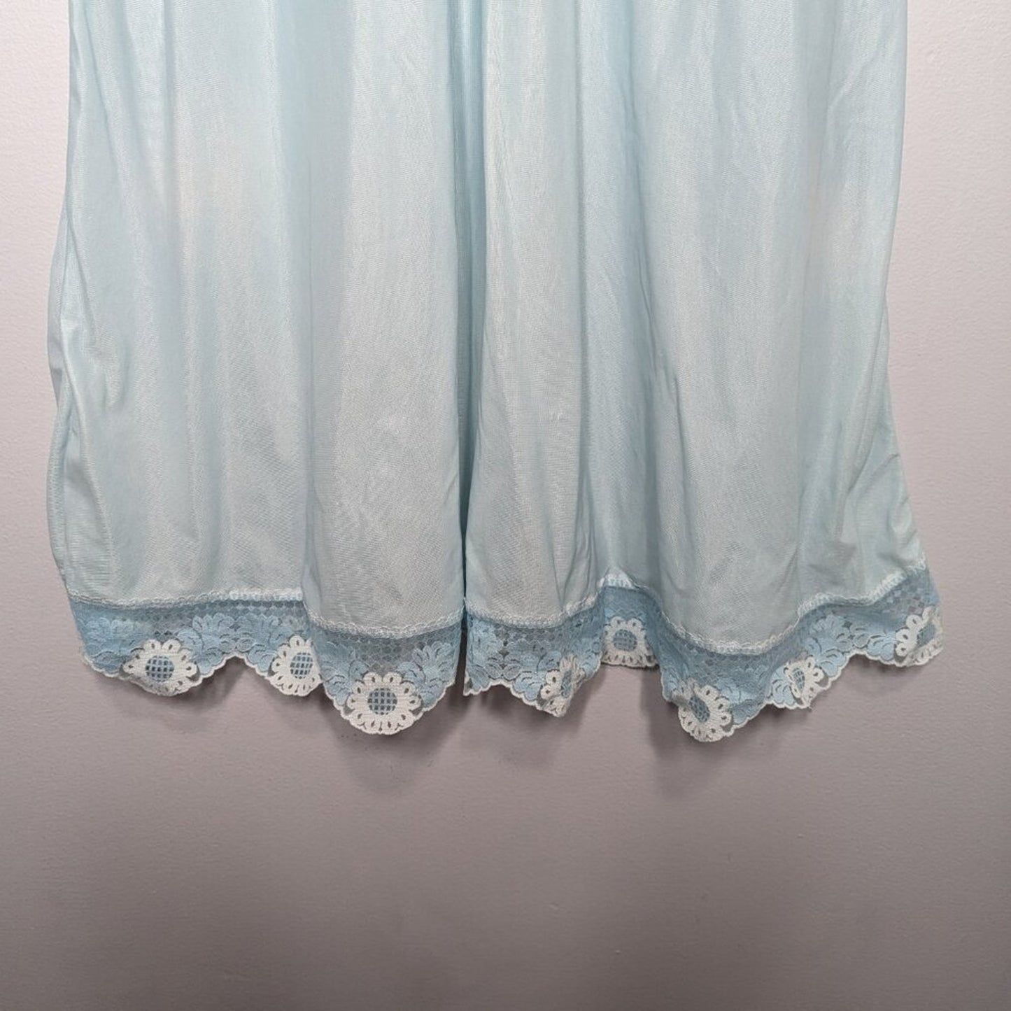 Vintage 1960's Baby Blue Sleeveless V-Neck Maxi Nightgown Floral Daisy Lace Trim