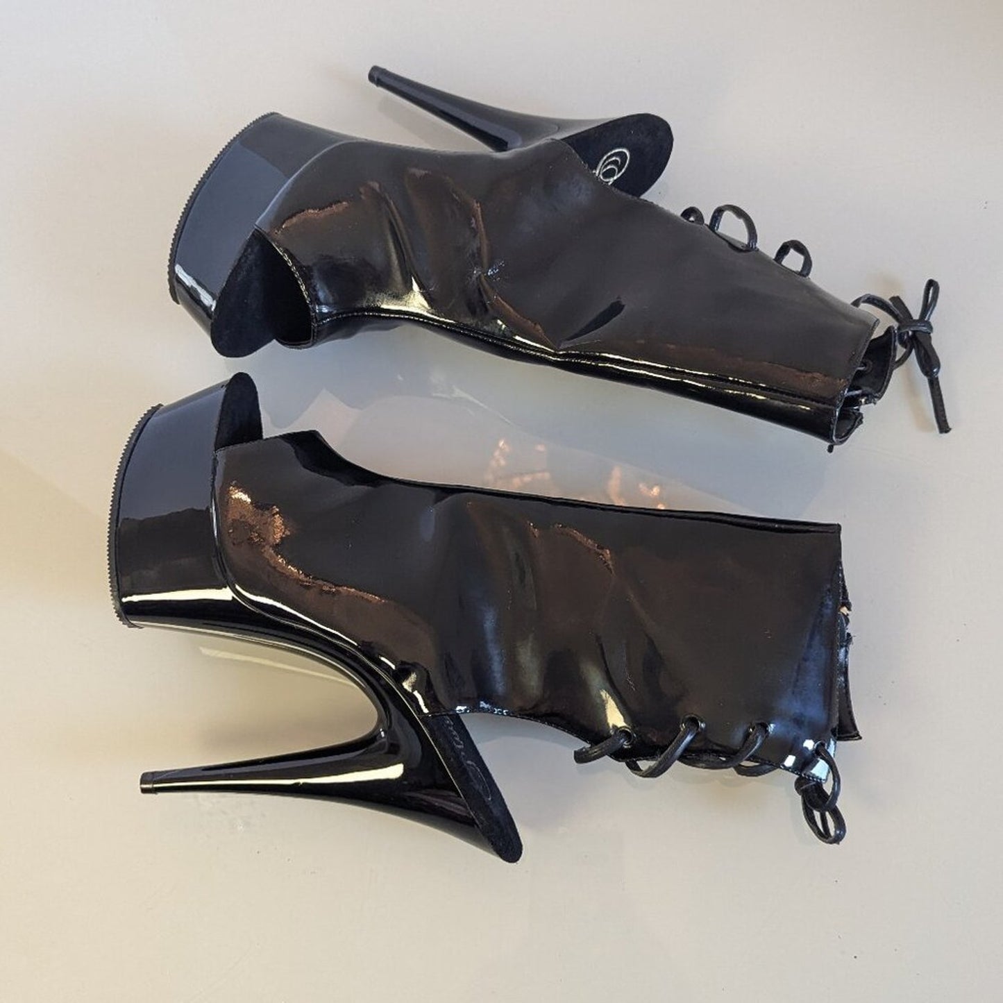 Y2K Pleaser Delight 1018 Black Patent Ankle Boot Platform Heels Peep Toe Size 8