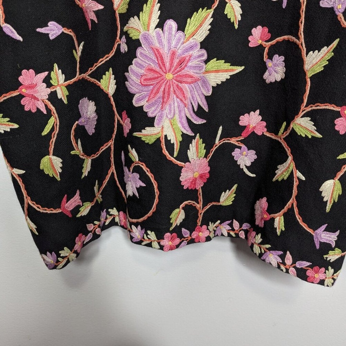 Vintage Black Long Sleeve Floral Embroidered Button Up Jacket Mandarin Collar