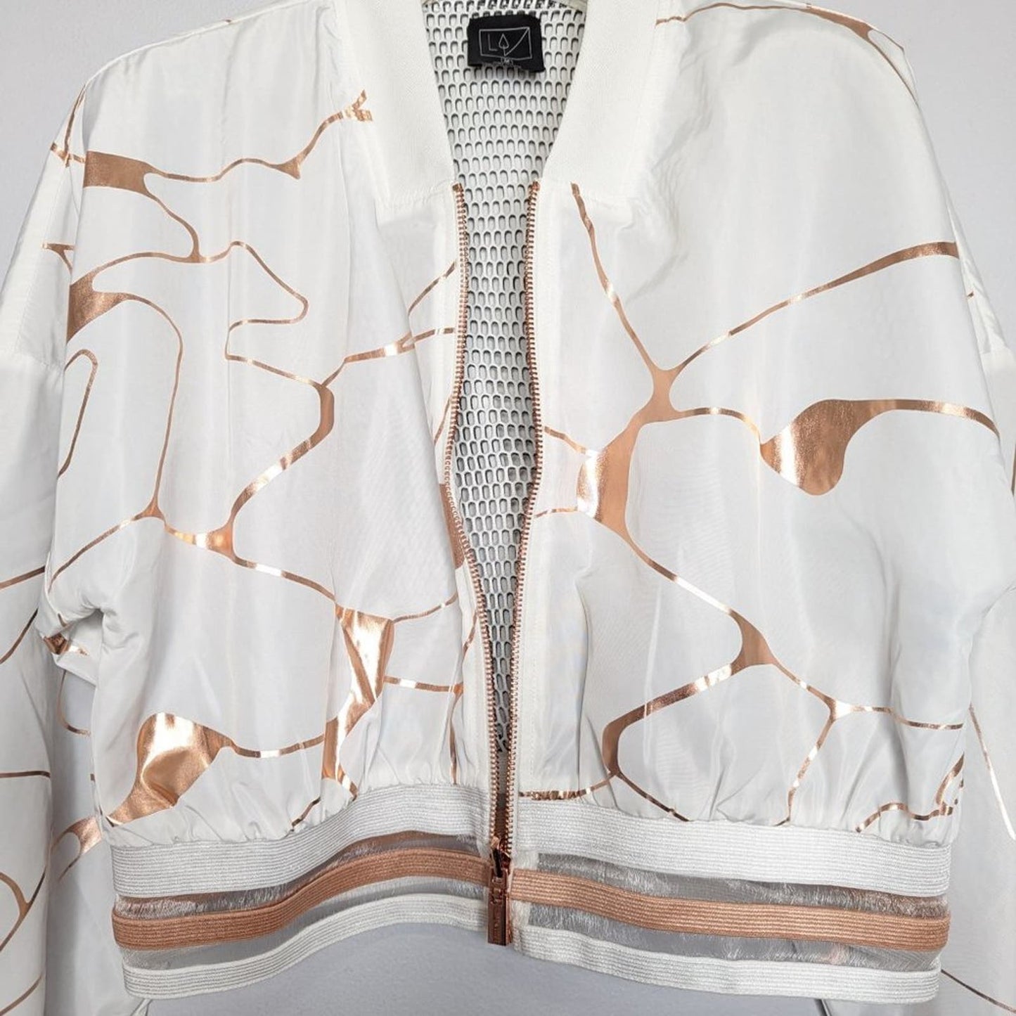 Lime & Vine White Rose Gold Swirl Pattern Cropped Jacket Long Sleeve Zip Up M