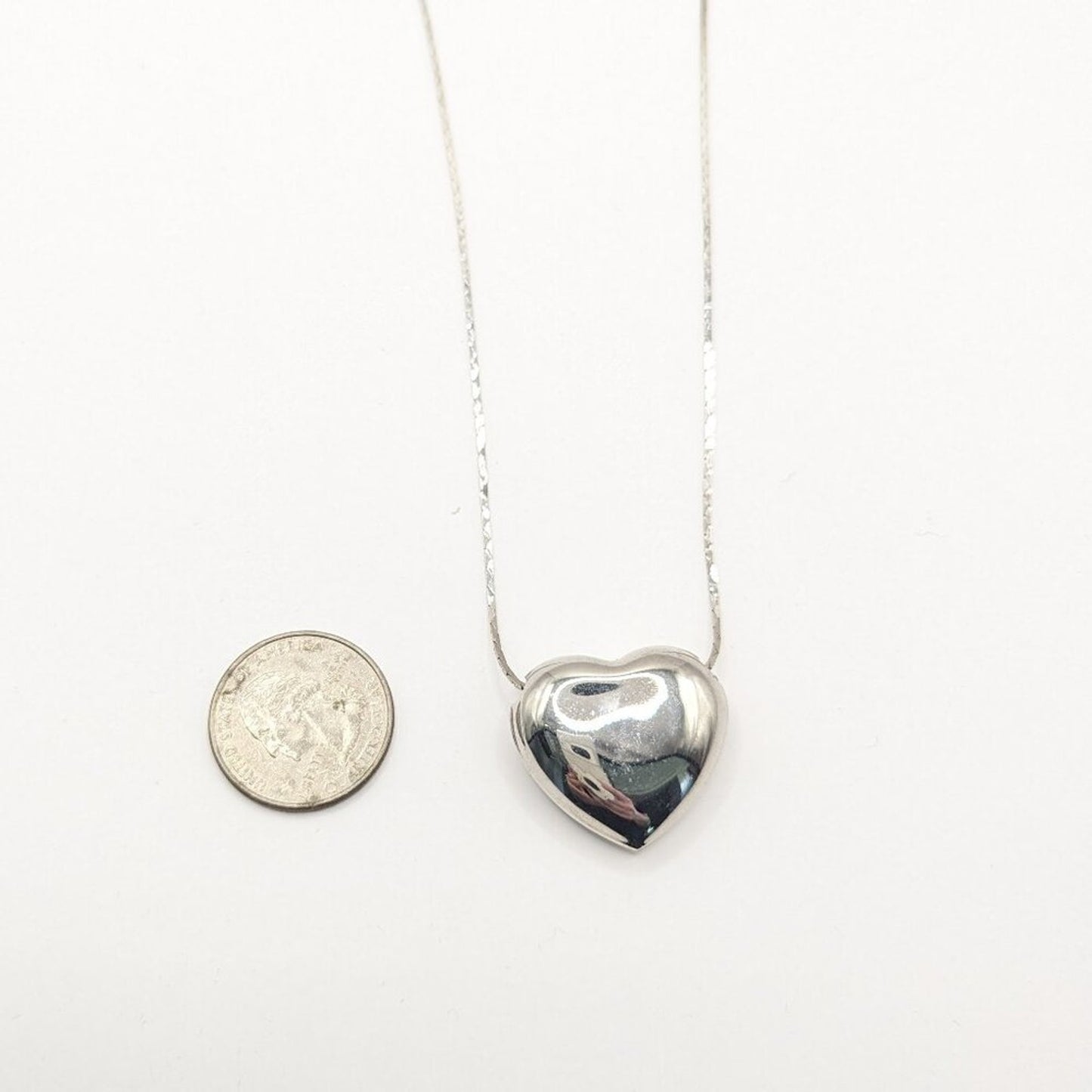 Unbranded Silver Tone Chunky Heart Pendant Necklace Y2K Futuristic