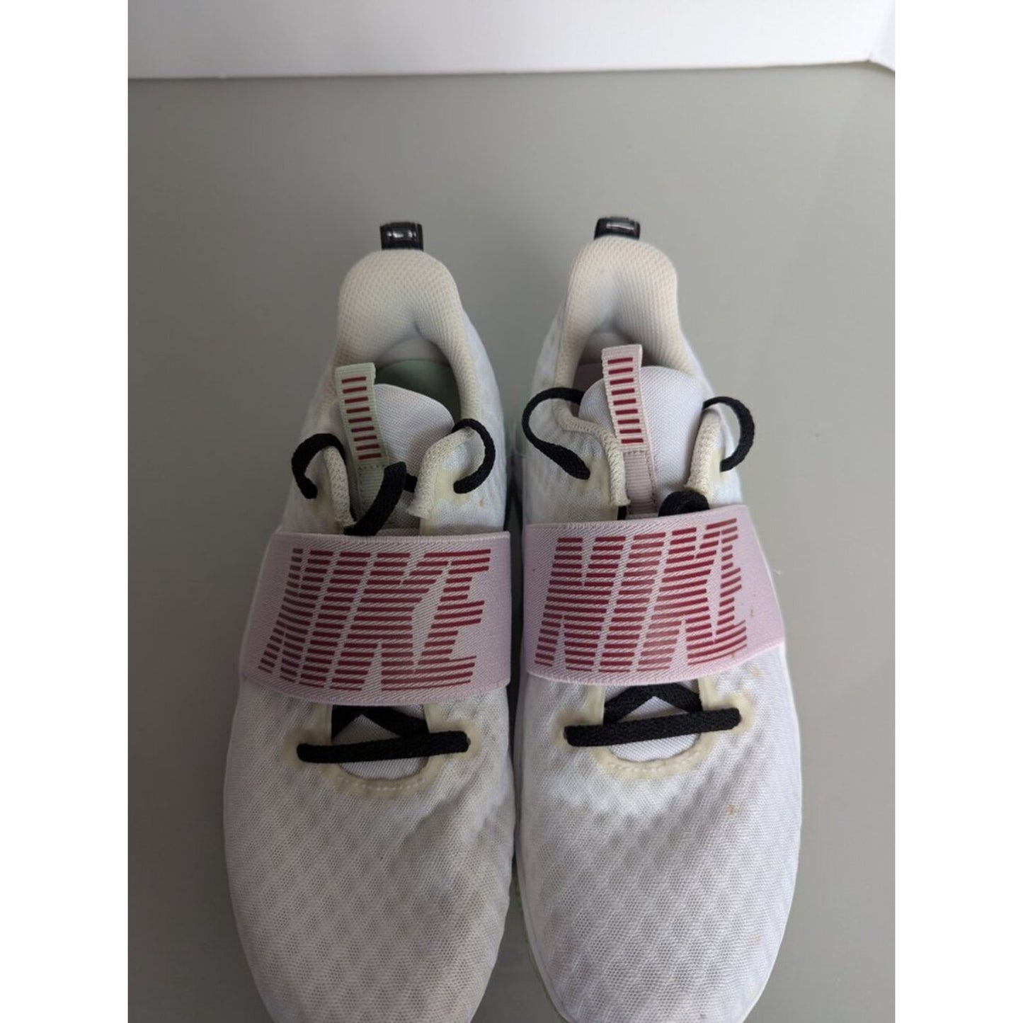 Nike In-Season TR 9 White Pink Training Sneaker Sz 7.5 Stretch Knit Large Logo