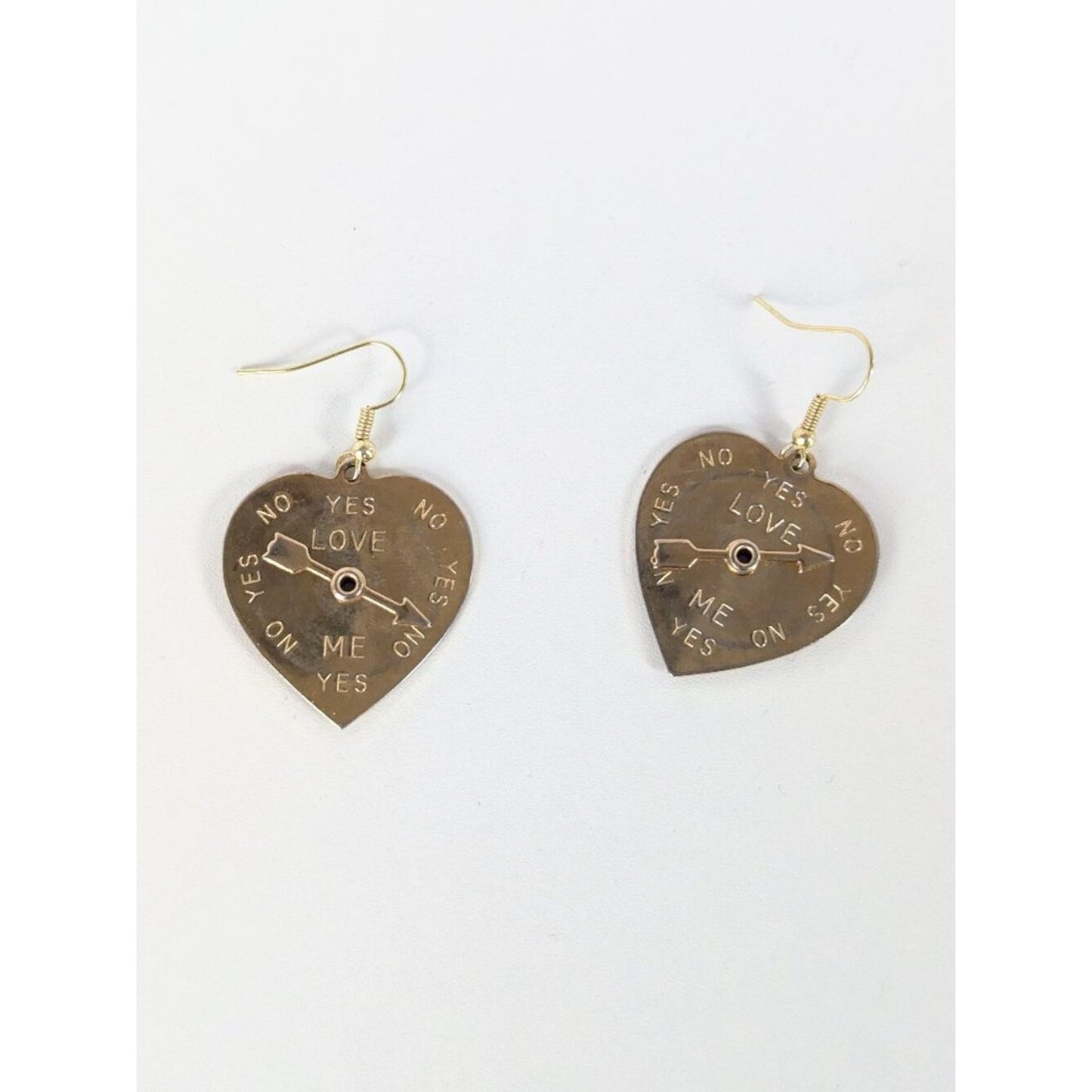Vintage "Does He Love Me?" Heart Spinner Dangle Earrings – Gold Tone Whimsy