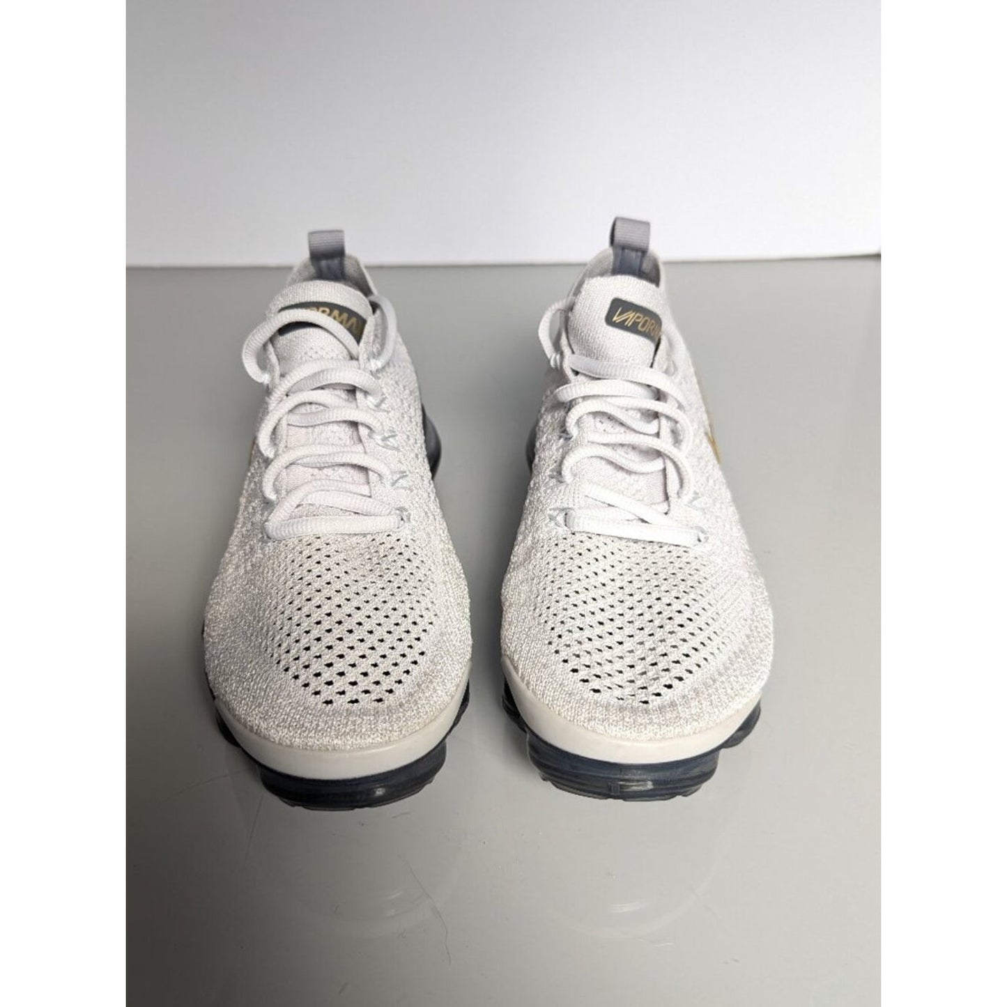 Nike Air VaporMax 2 Vast Grey Metallic Gold Knit Sneaker Size 7.5 Lace Up Comfy