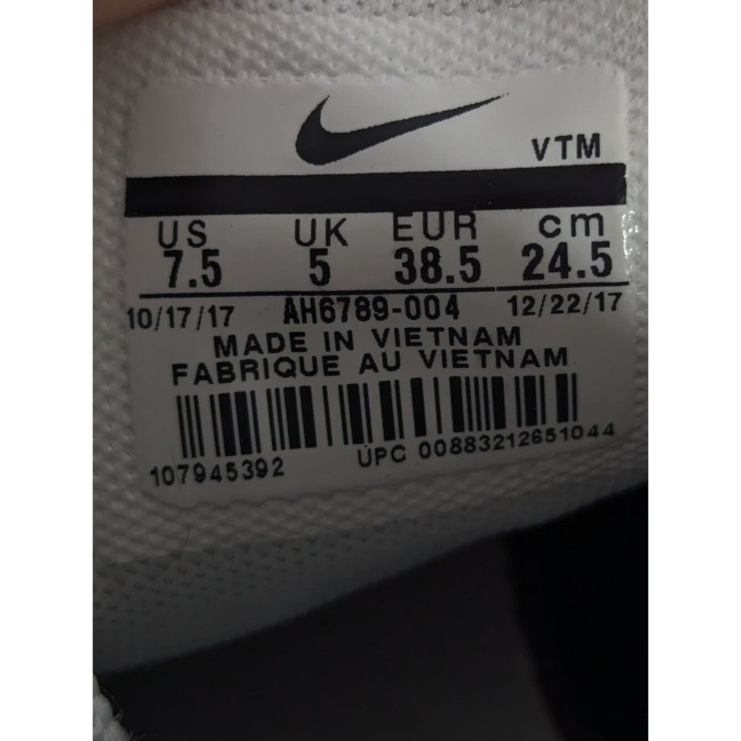 Nike Air Max 270 Barely Gray Fuschia Sneaker Size 7.5 Comfort Stretch Running