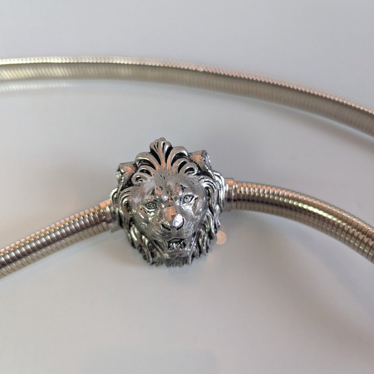 Accessocraft NYC Vintage Silver Tone Lions Head Metal Belt Stretch Skinny