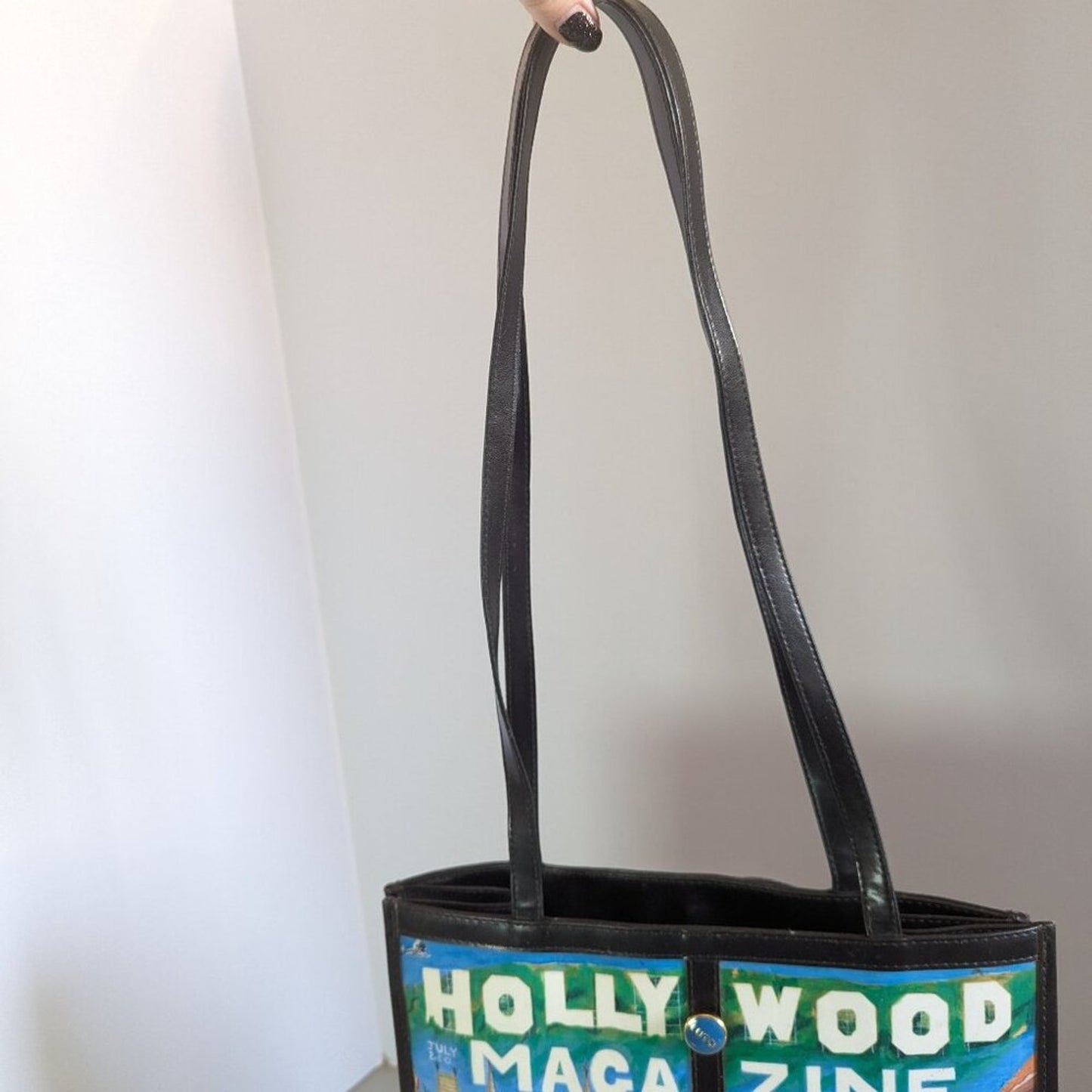 Lutci Vintage Black Hollywood Movies Magazine Anna Silvey Illustration Tote Bag