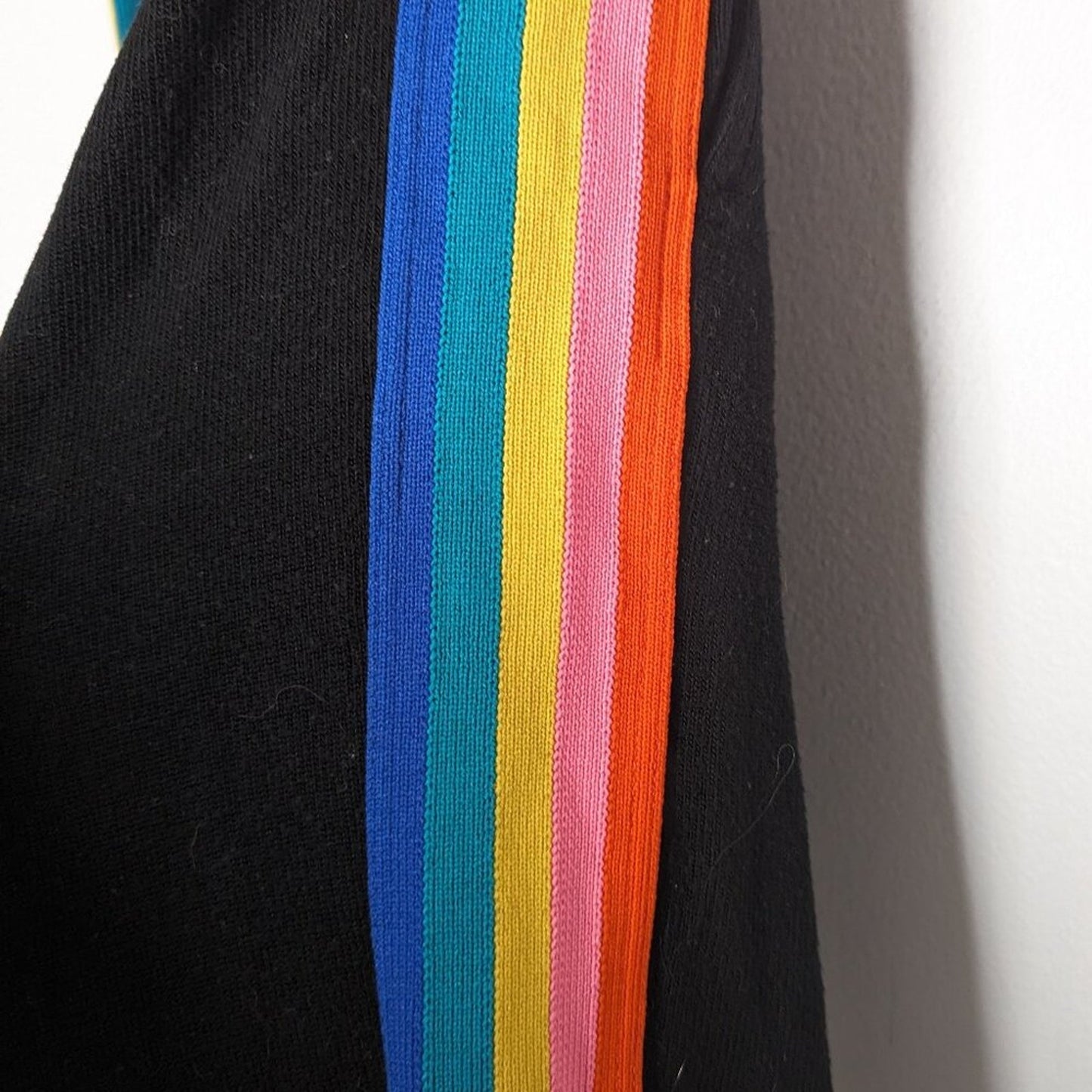 LNA Black Casual Cropped Lounge Pants Rainbow Side Leg Trim Elastic Waist Size S