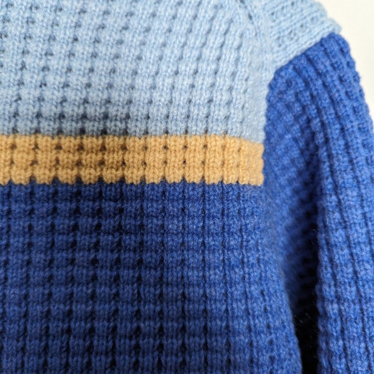 Uniqlo x Marni Blue Knit V-Neck Long Sleeve Sweater Stripe Color Block XL NWT