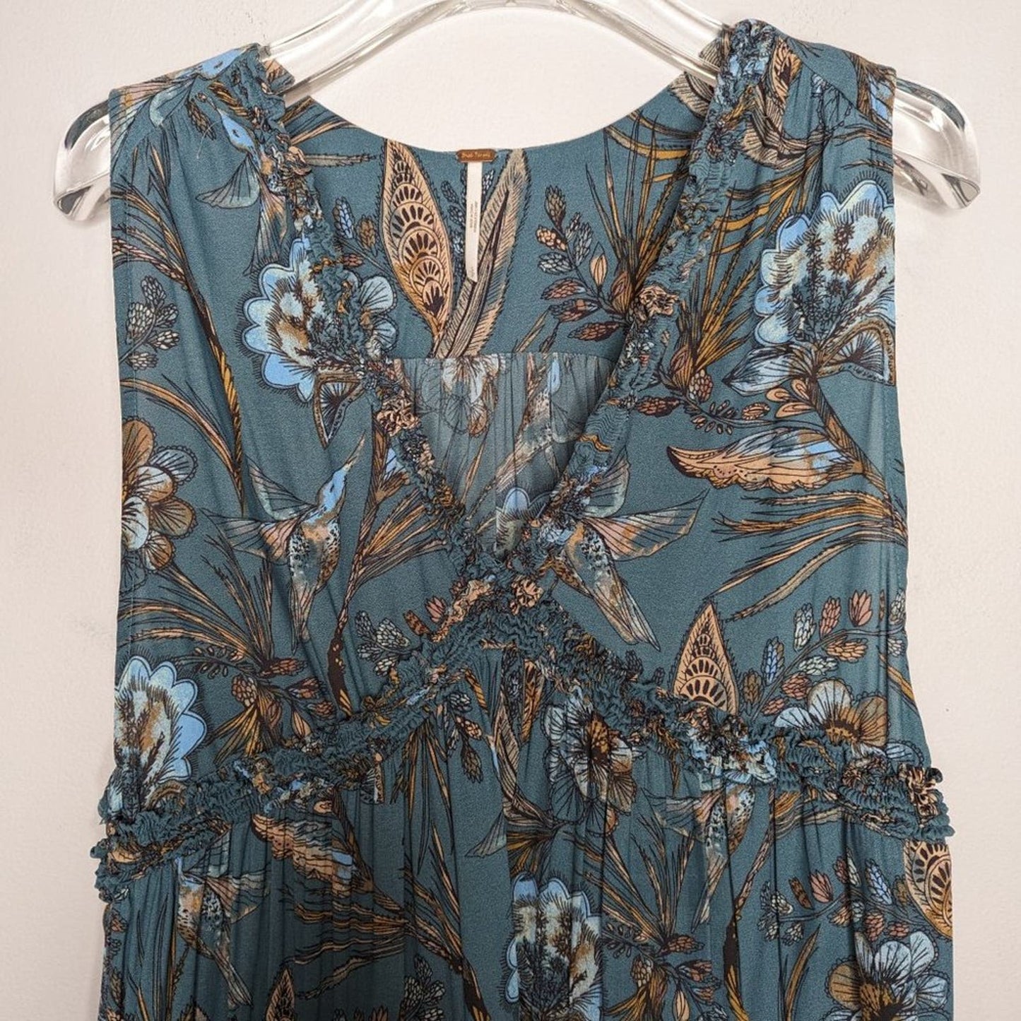 Free People Blue Haze Tank Top Floral Print Sleeveless V-Neck Ruffle Trim Size S