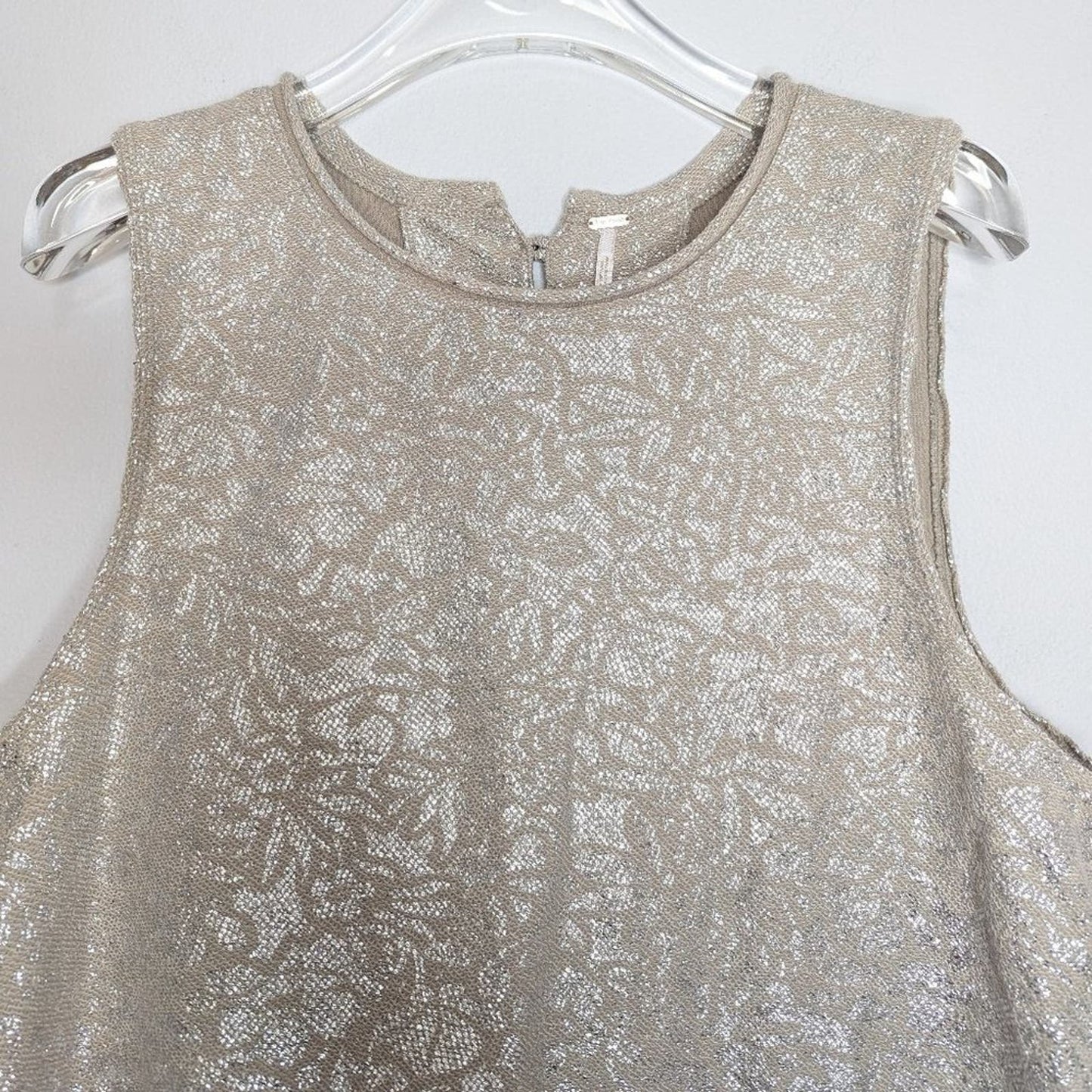 Free People Silver Metallic Sleeveless Cropped Tank Top Split Button Back Size S