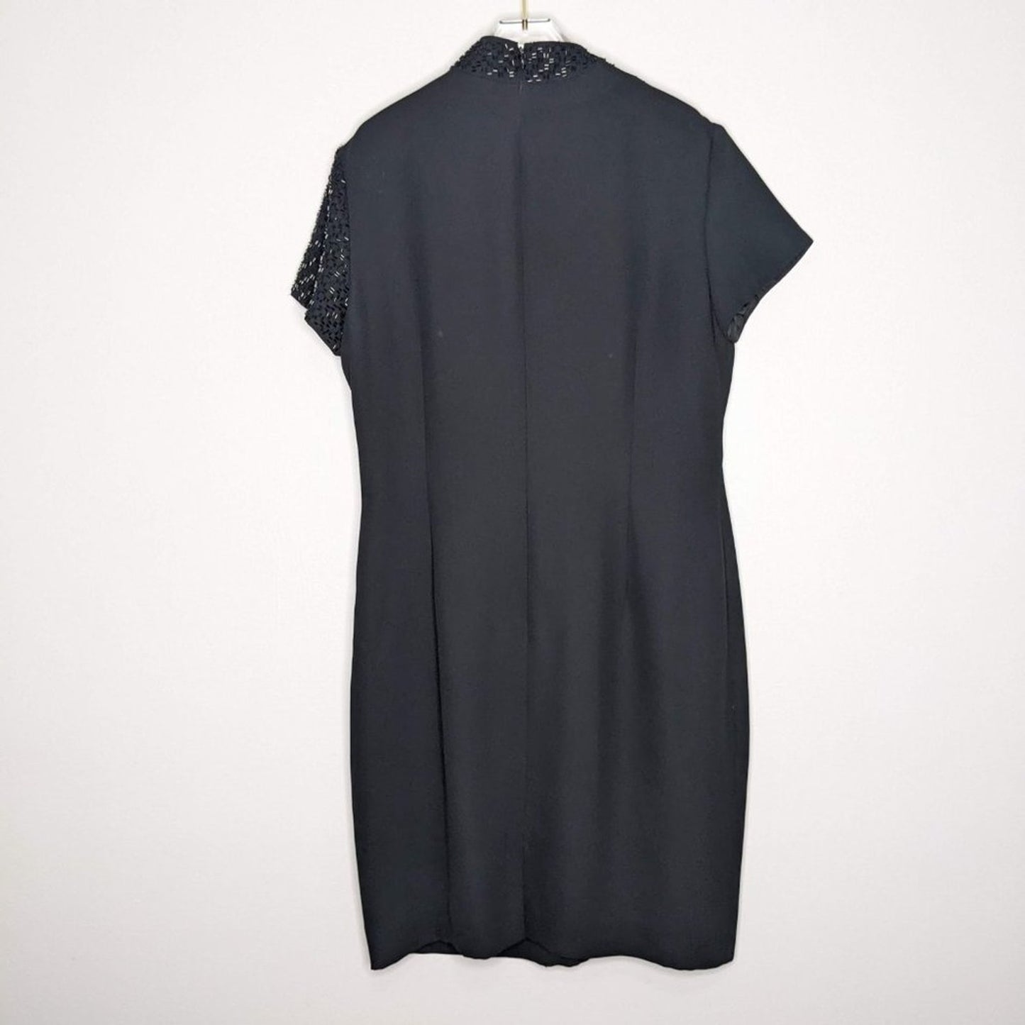 Liz Claiborne Black Short Sleeve Beaded Dress Cutout Mock Neck Vintage Size 14