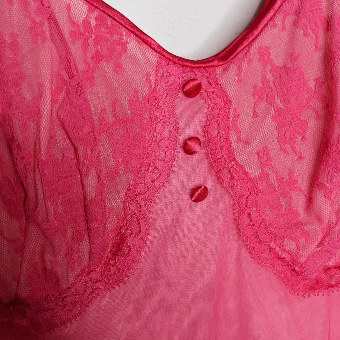 Vanity Fair Vintage Hot Pink Nightgown Lace Trim Button Detail 1950's