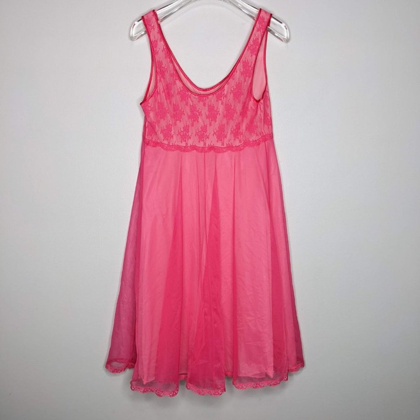 Vanity Fair Vintage Hot Pink Nightgown Lace Trim Button Detail 1950's