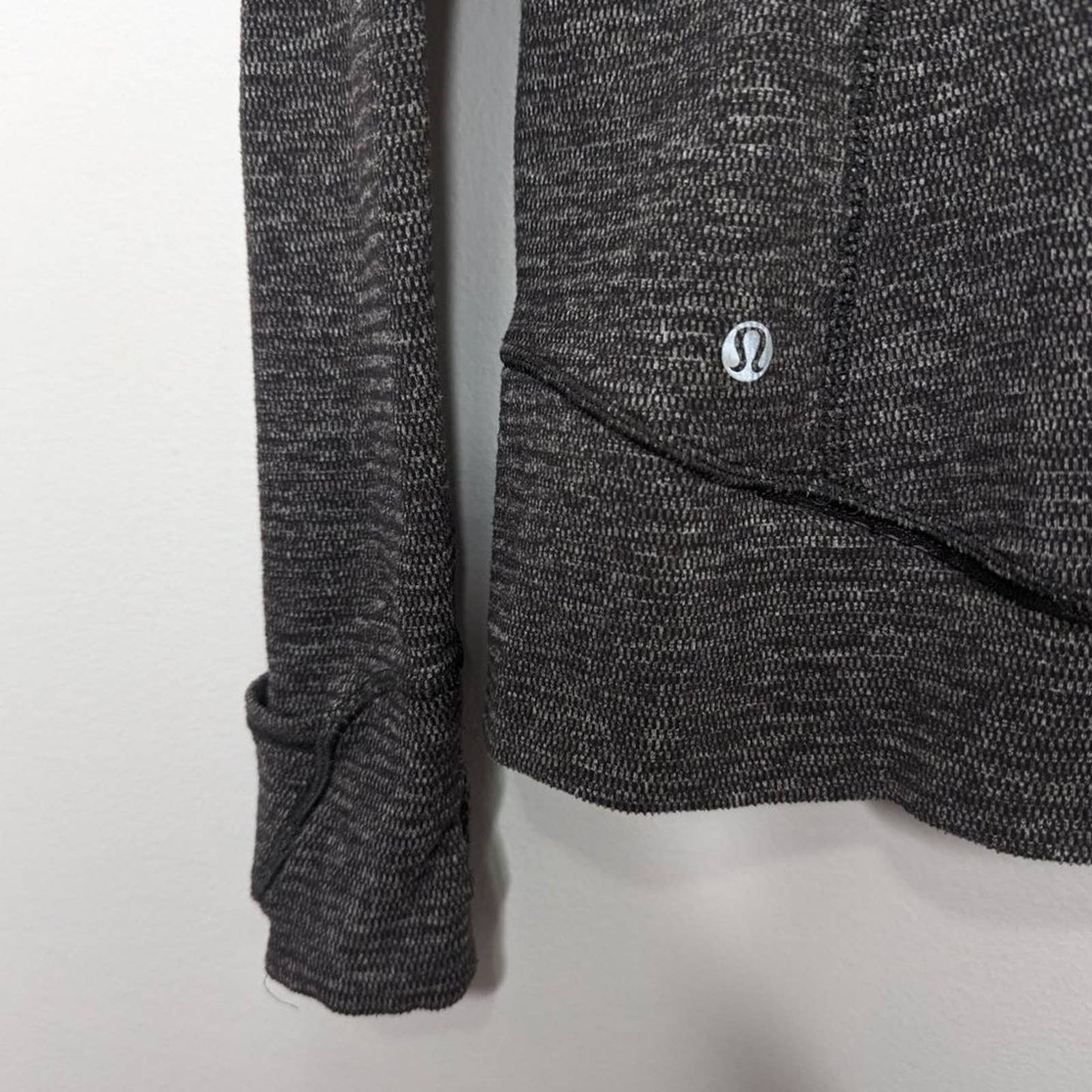 Lululemon Black Think Fast Pullover Long Sleeve Cowl Neck Zip Pocket Thumbholes