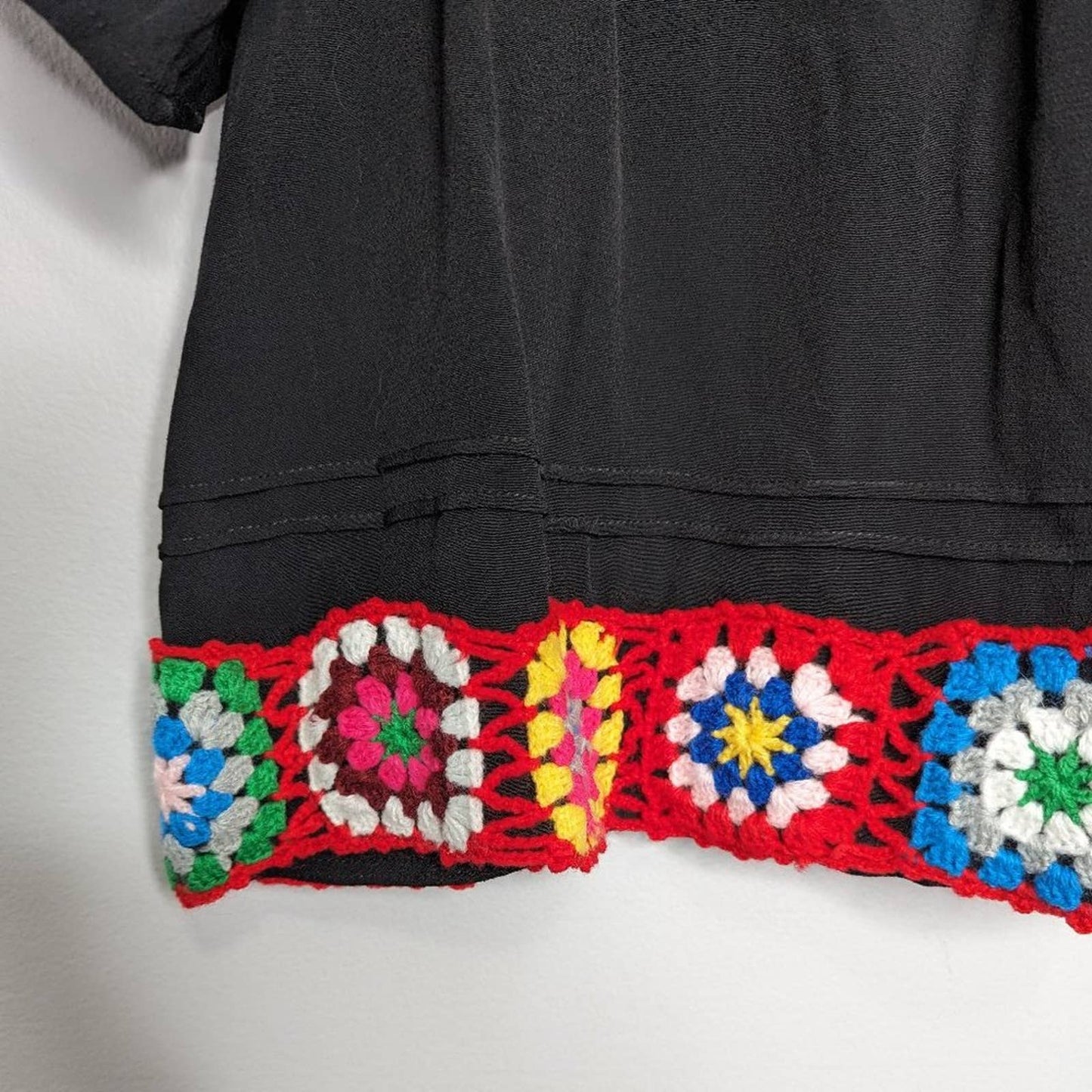 Central Park West NY Black Knit Granny Square Trim Blouse Short Sleeve Tie Neck