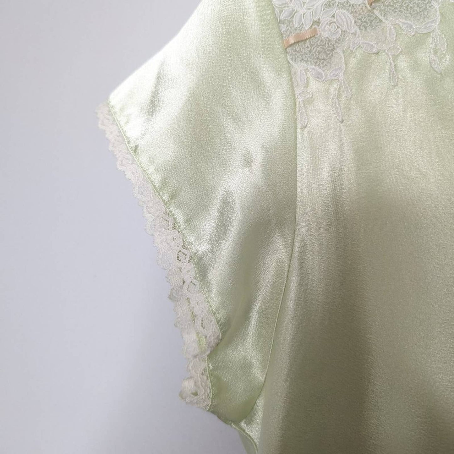 Oscar De La Renta Pastel Green Satin Dress Short Sleeve V-Neck Lace Trim Size M