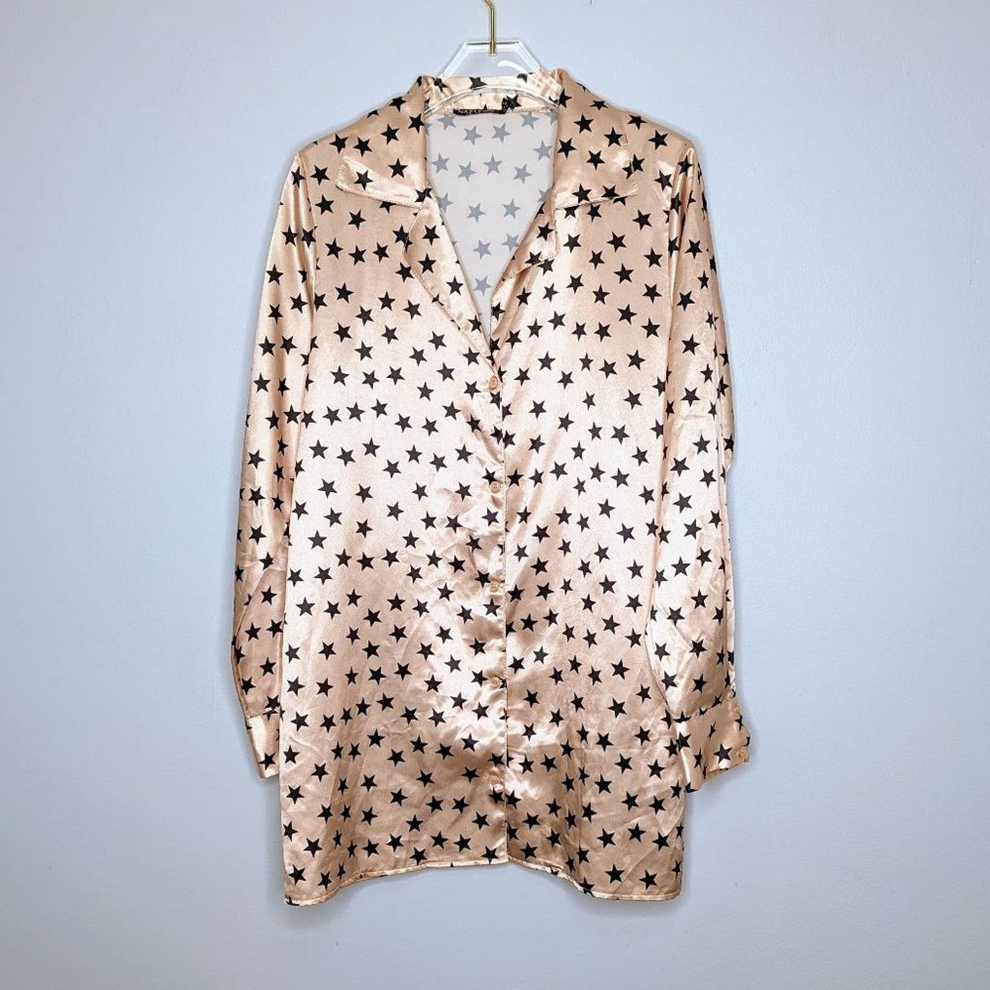 Nasty Gal Cream Star Print Satin Blouse Long Sleeve Button Up Collared Size 4