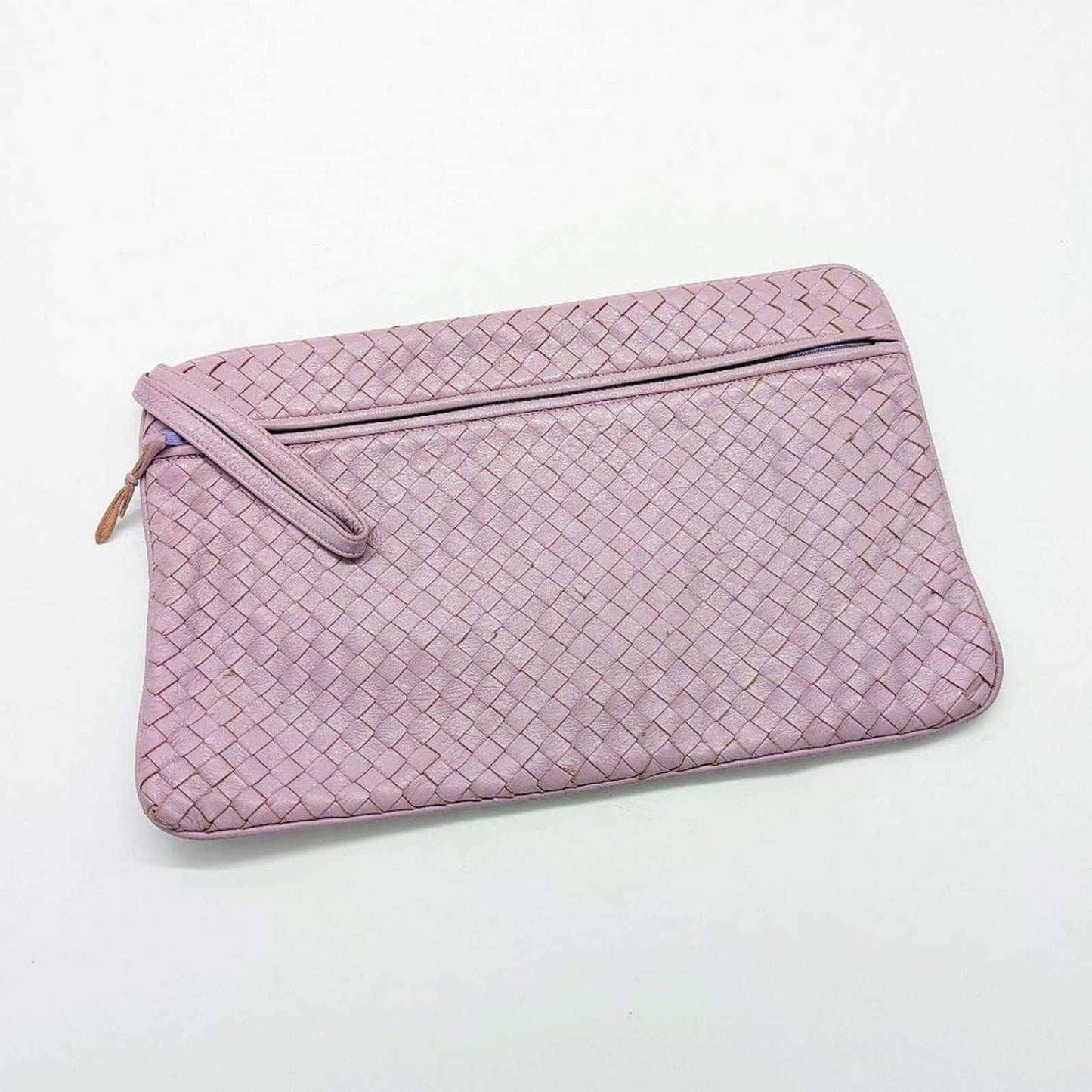 Gatto Vintage Pastel Purple Clutch Leather Basket Weave Wrist Strap Zip Close