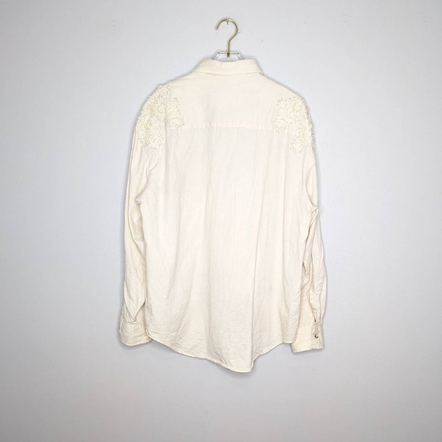 Crystal Springs Vintage Cream Long Sleeve Button Up Lace Appliqué Pearls Glitter